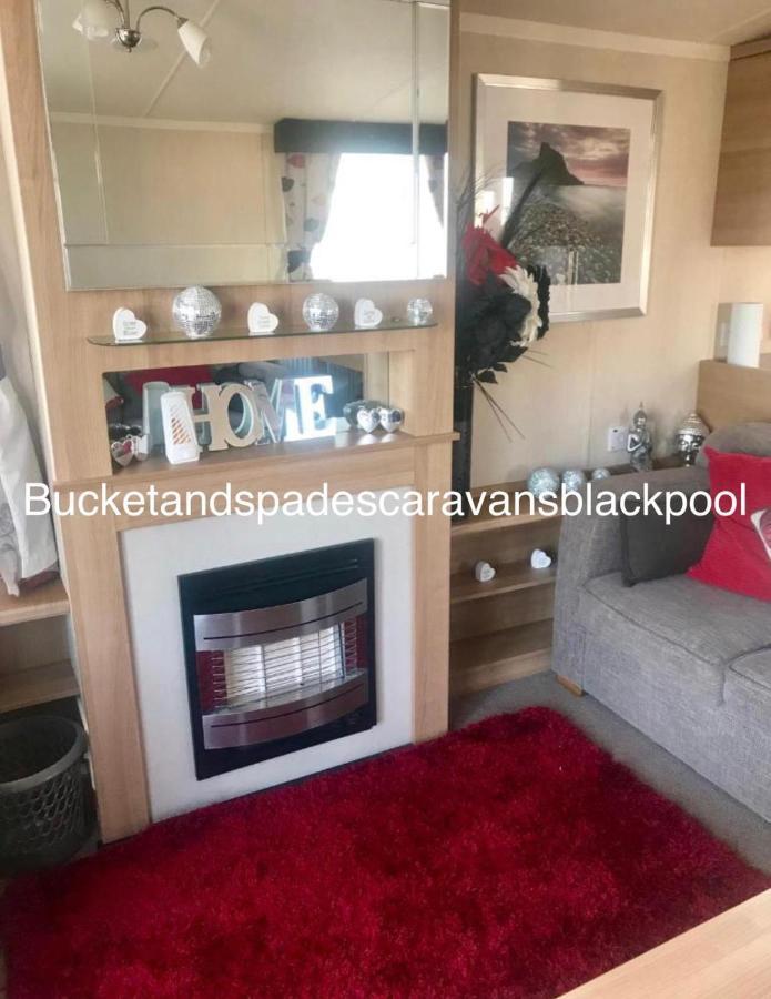 Blackpool Caravans Marton Mere Buitenkant foto