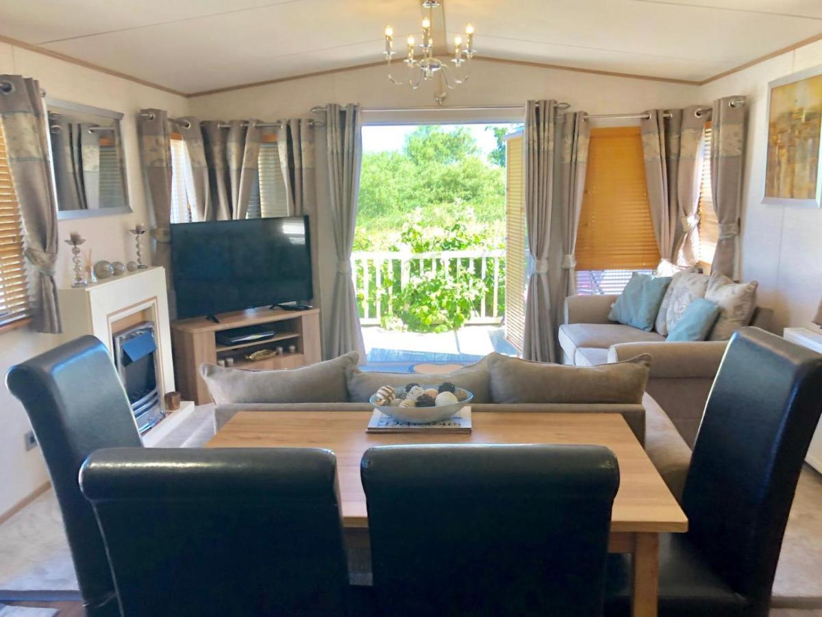 Blackpool Caravans Marton Mere Buitenkant foto