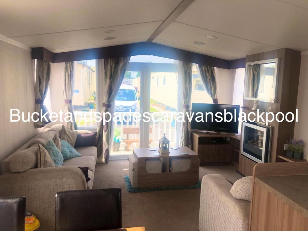 Blackpool Caravans Marton Mere Buitenkant foto